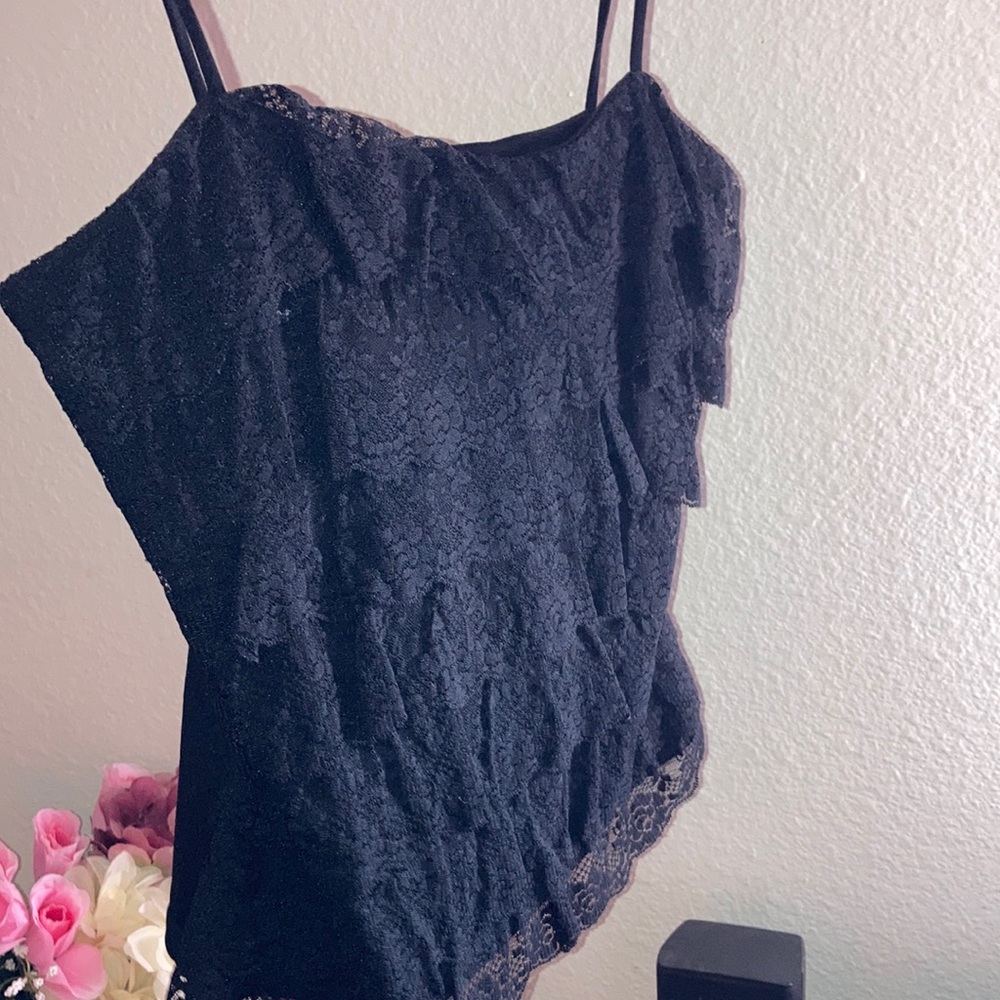 Black ruffle laced tank top